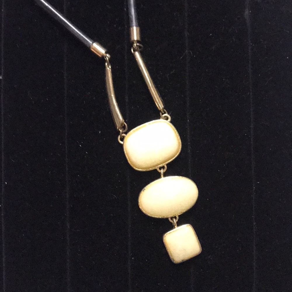 COPY - Vintage Bijoux Necklace - Picture 2 of 3